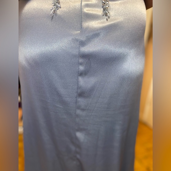 Beautiful prom dress - Picture 5 of 6